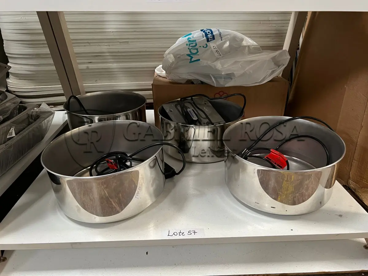 LOTE 057 - Cuba em inox