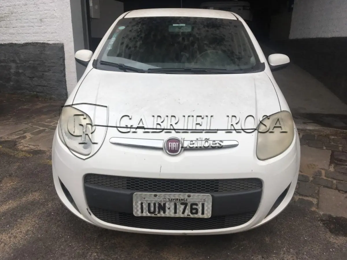 LOTE 016 - Fiat Palio Essence 1.6 Dualogic Flex 5P 2013/2014, Cor Branca, Placa IUN1761