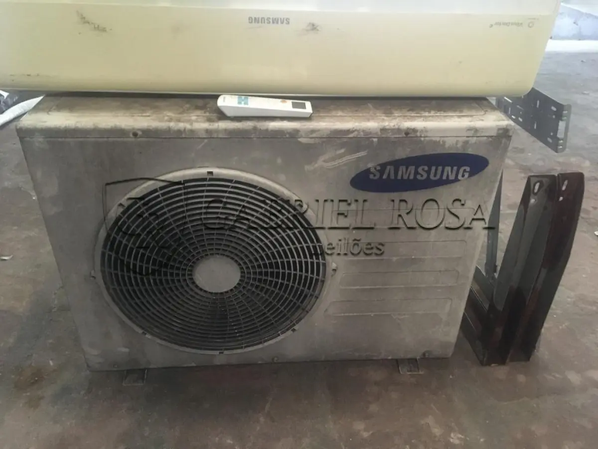 LOTE 012 - Ar Condiciondo Slpit SAMSUNG 24.000 Btus