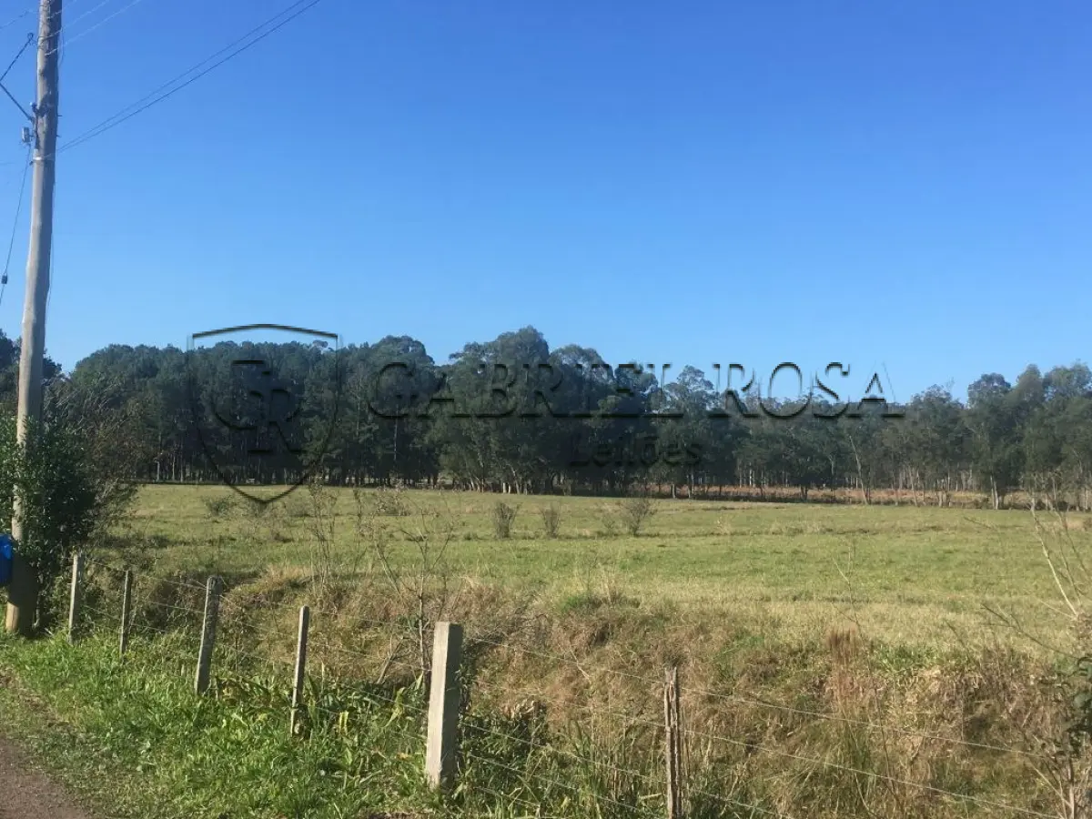 LOTE 002 - Uma área de terras, com a área superficial de 110.830,00 M², localizada no lugar demoninado Beco Soares, nº 100, Bairro Fazenda Leão, Sapiranga/RS - Matrícula 18.237