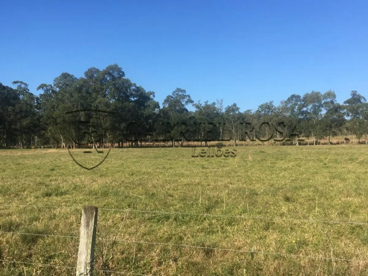 LOTE 002 - Uma área de terras, com a área superficial de 110.830,00 M², localizada no lugar demoninado Beco Soares, nº 100, Bairro Fazenda Leão, Sapiranga/RS - Matrícula 18.237