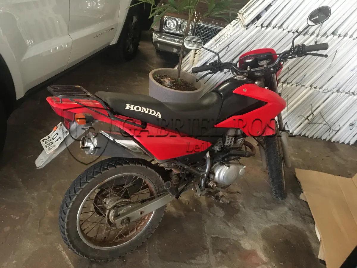 LOTE 002 - Motocicleta Honda NXR150 Bros ES 2007/2008, Gasolina, Cor Vermelha, Placa IOF2484