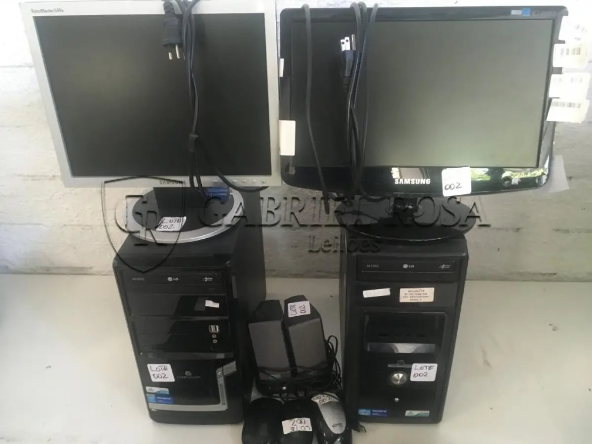 LOTE 002 - Monitor, CPU, teclado, mouse, alto falante