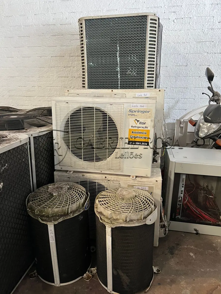 LOTE 166 - Ar condicionado