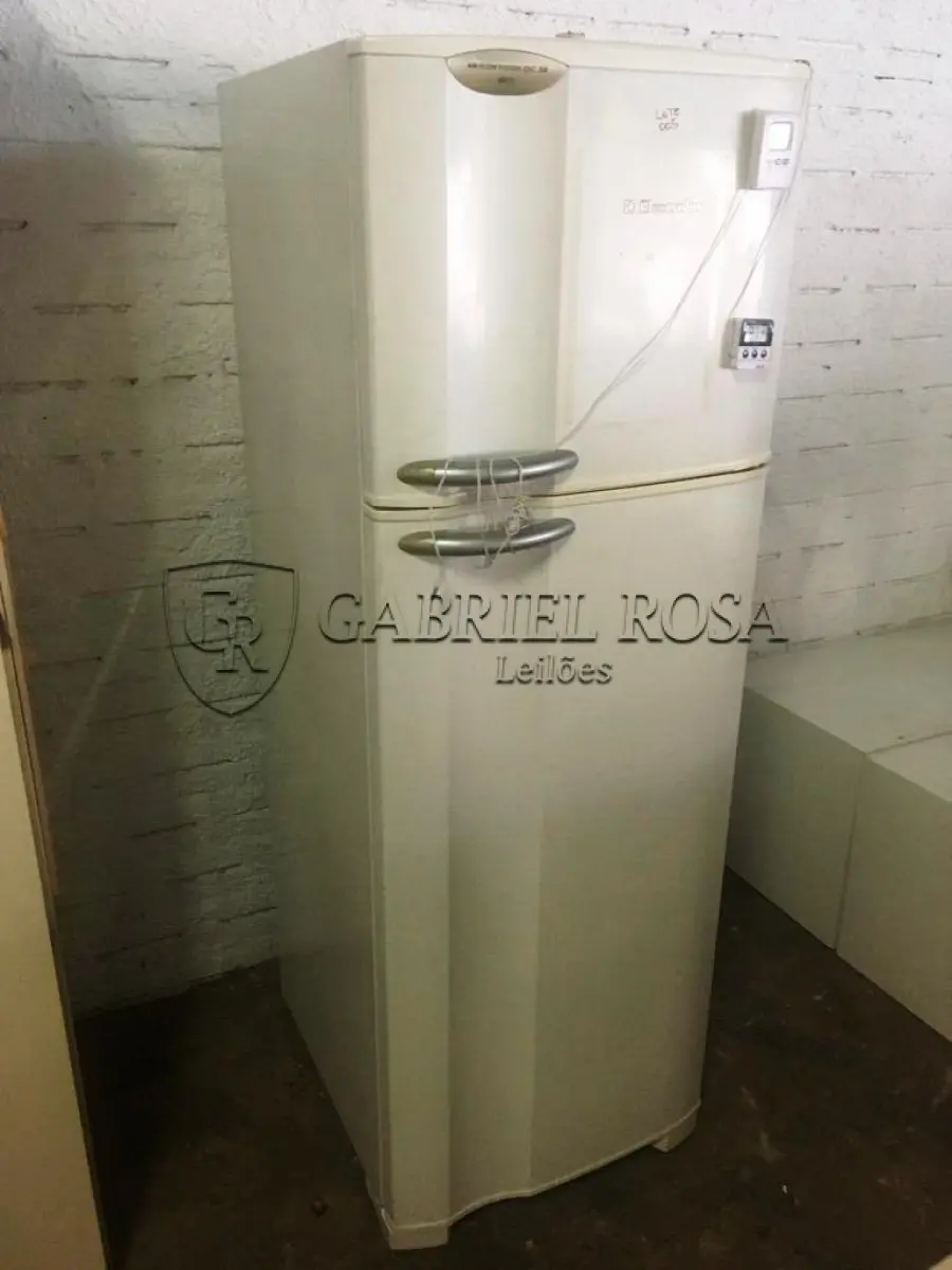LOTE 005 - Refrigerador Eletrolux Air Flow System DC38, 02 portas