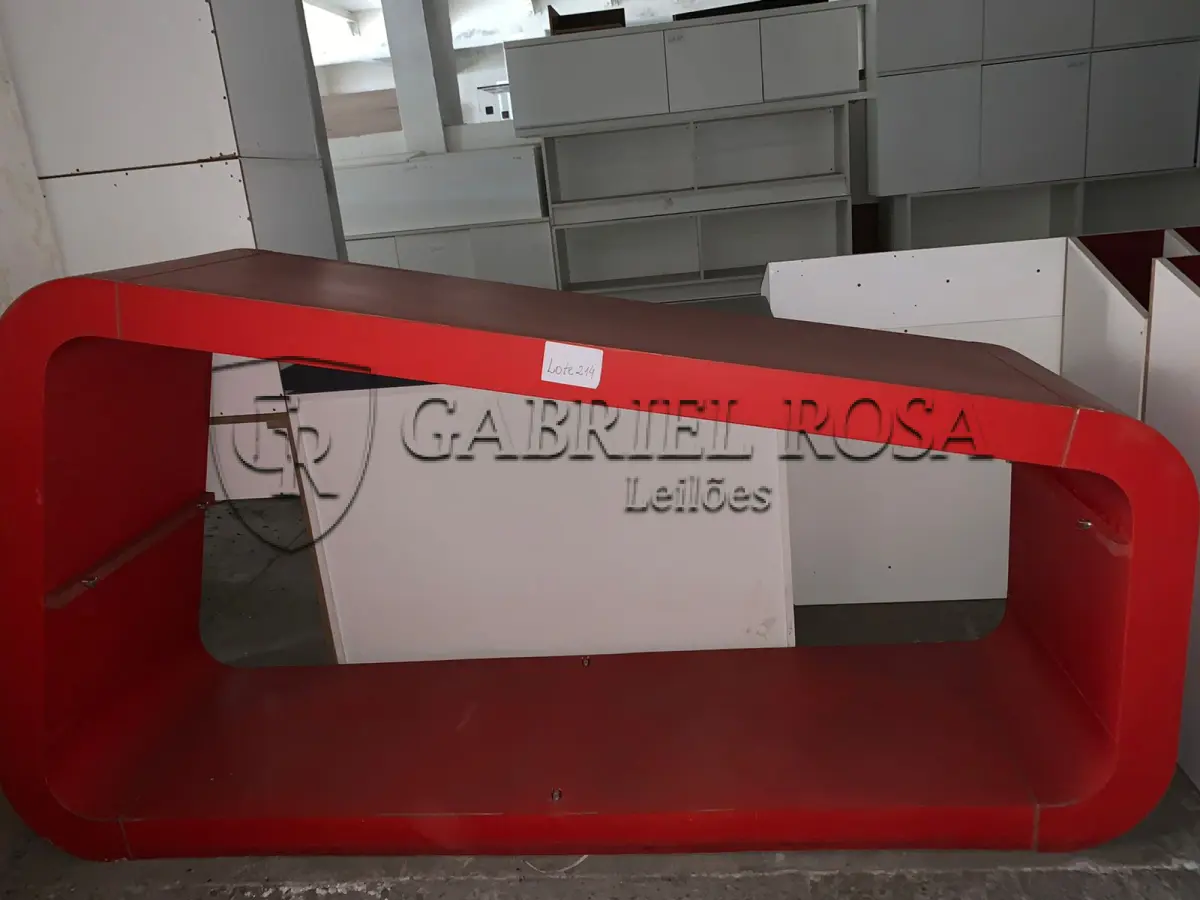 LOTE 214 - Expositores