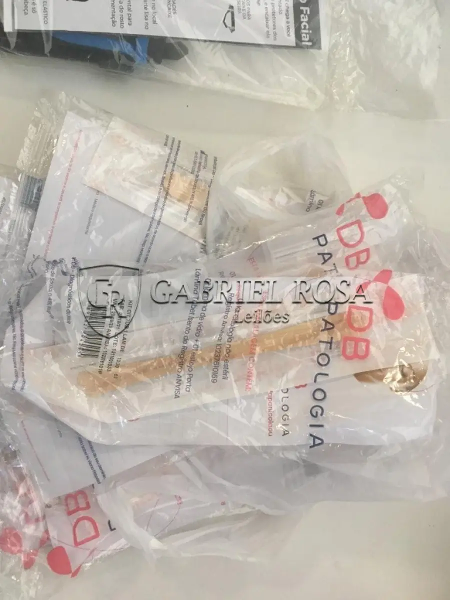 LOTE 009 - Agulhas, Tubos, Seringas, Luvas entre outros