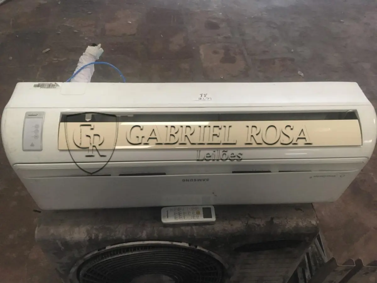 LOTE 011 - Ar Condiciondo Slpit SAMSUNG 12.000 Btus / Quente-Frio Virus Doctor