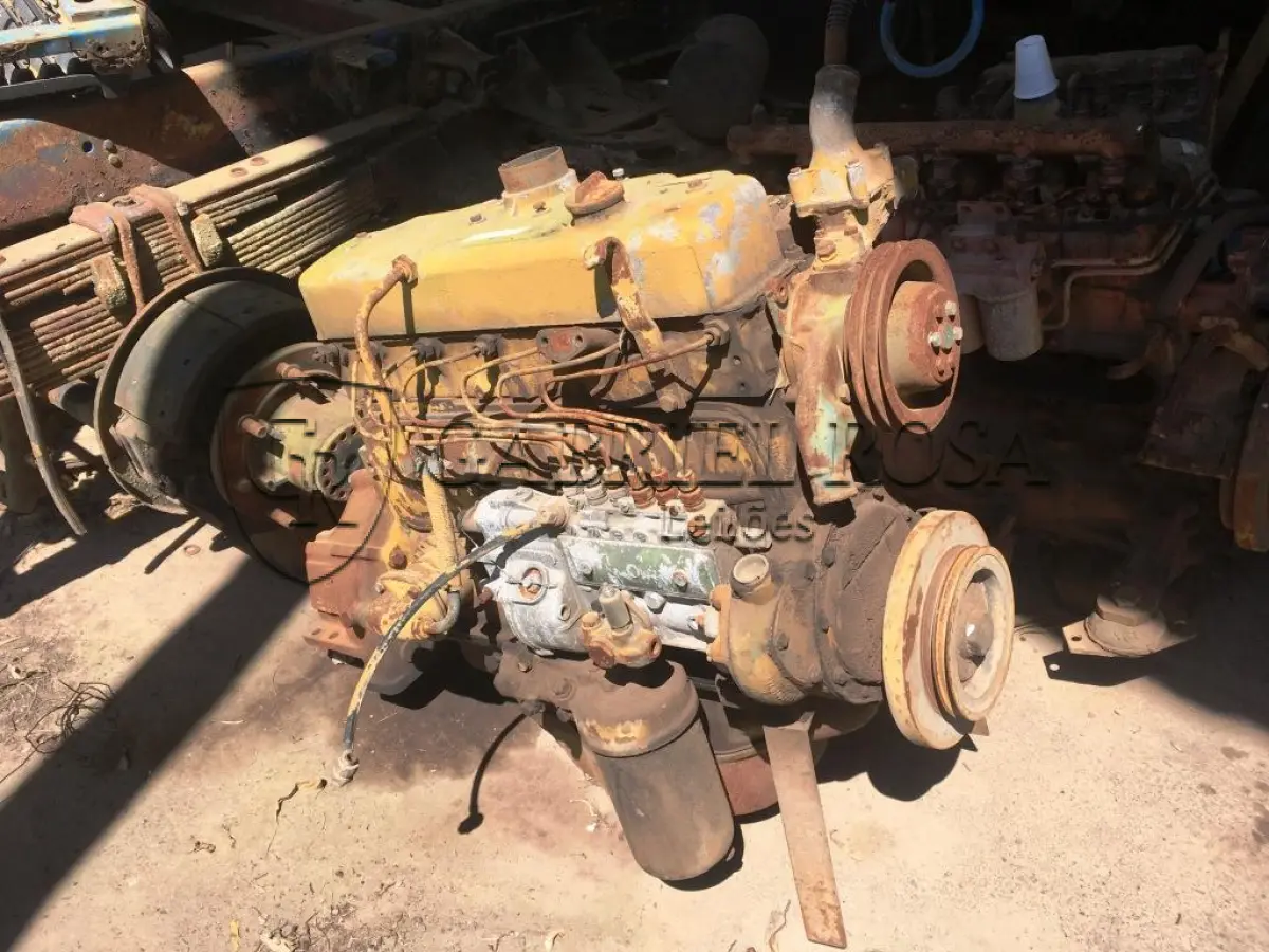 LOTE 029 - MOTOR MERCEDES BENS OM 352