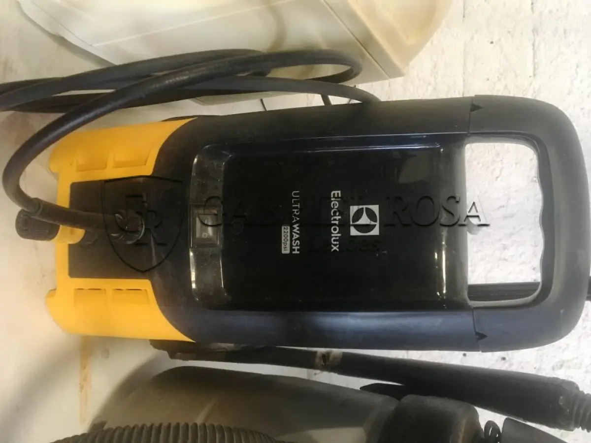 LOTE 015 - Elétro domésticos diversos e outros( 11 un )