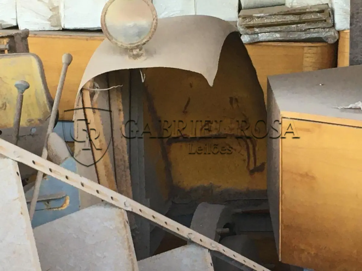 LOTE 001 - TRATOR AGRICOLA CBT 1105 (Ref: STA 01)