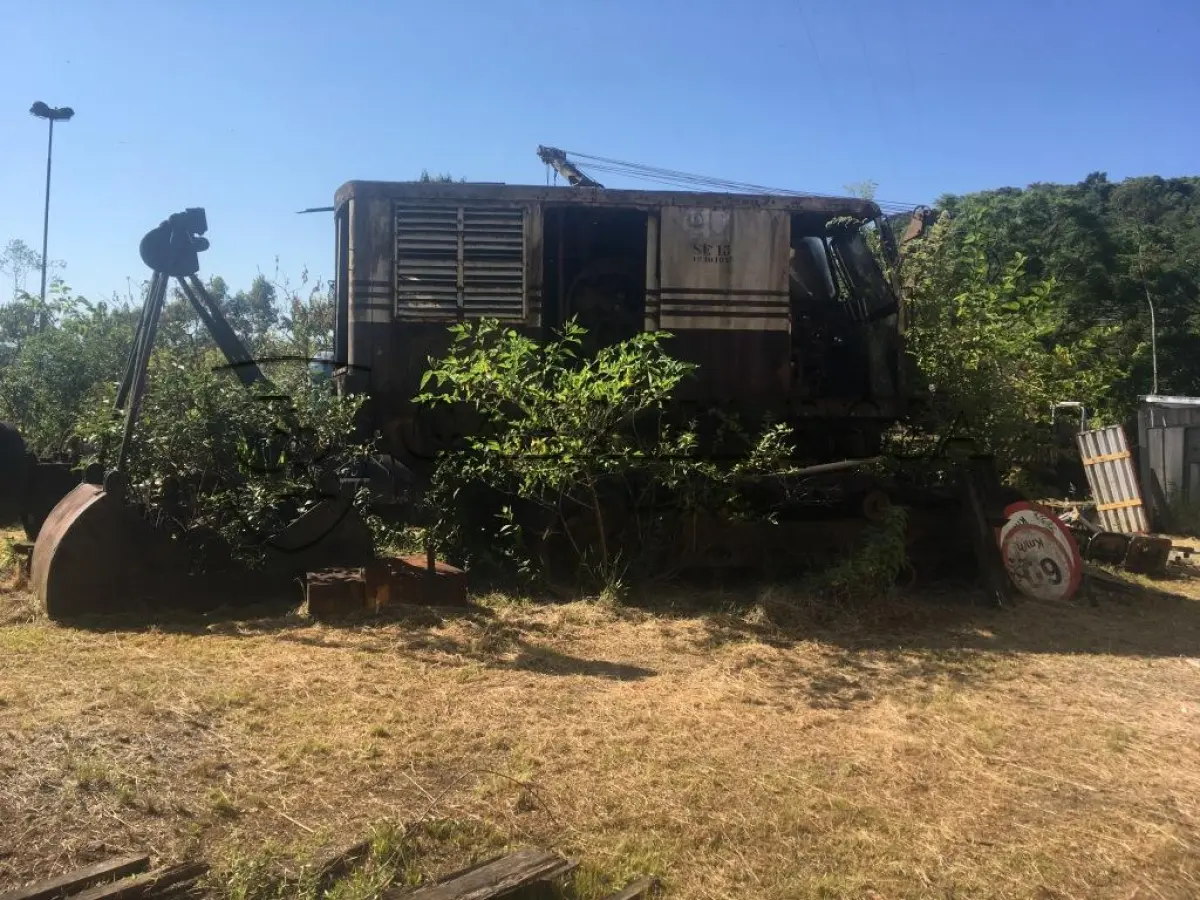 LOTE 002 - GUINDASTE BUCYRUS