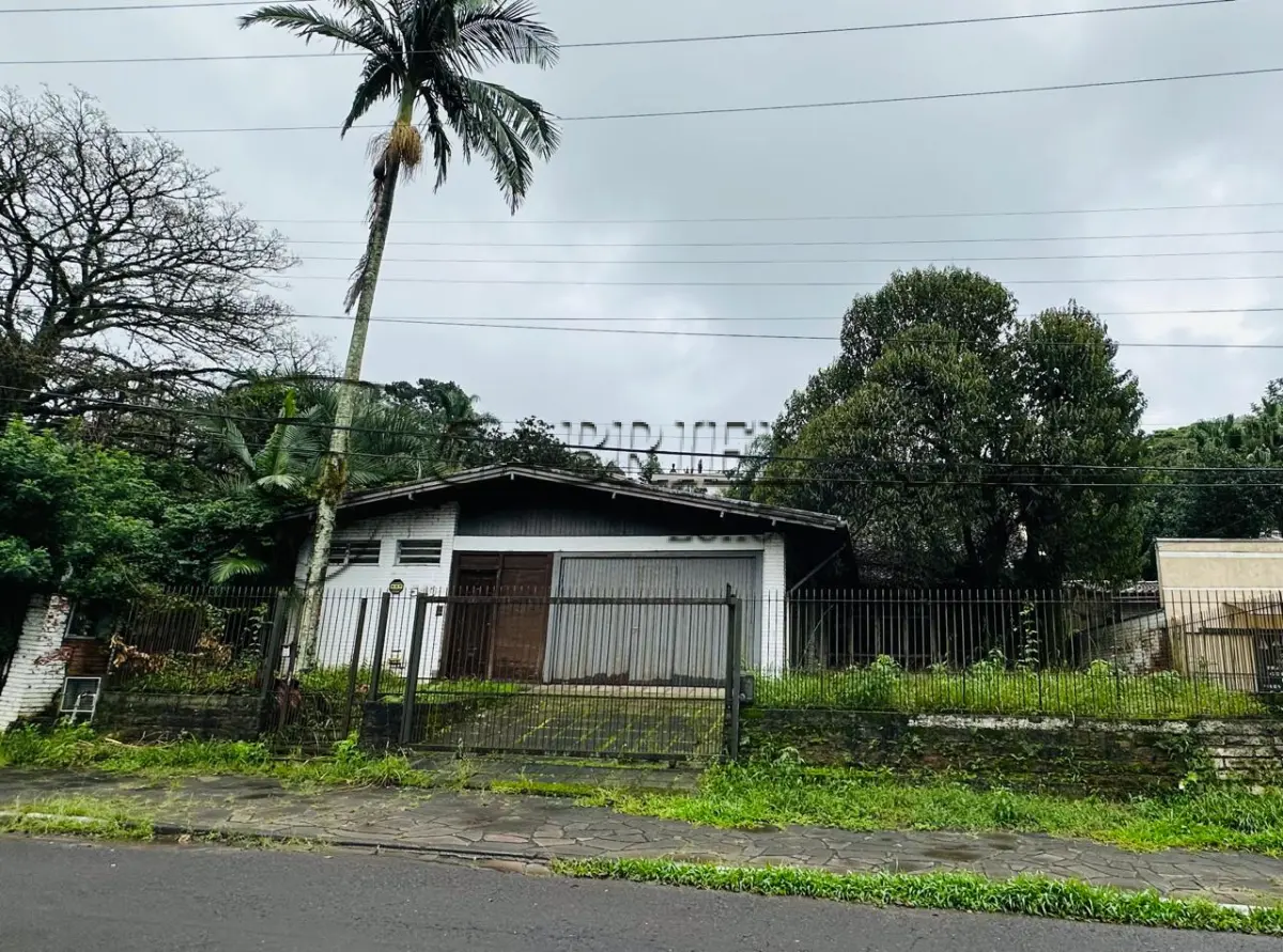 LOTE 007 - Uma casa de alvenaria, medindo 171,74 m² e o respectivo terreno, situado na Rua José João Martins, 540, Bairro Guarani, Novo Hamburgo/RS. Registrado sob matrícula 10.837