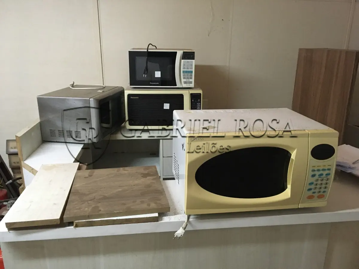 LOTE 150 - Eletro doméstico( Micro ondas - 05 un )