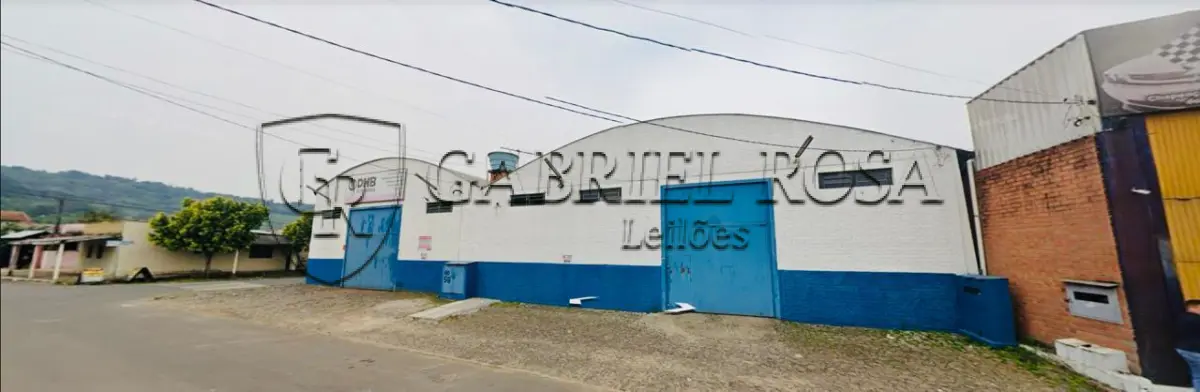LOTE 001 - TERRENO URBANO com área de 1.016,04 m², de forma irregular, na Rua São Domingos, lado par, esquina com a Rua Arthur Hennemann, com PRÉDIO COMERCIAL em alvenaria com a área de 462,08 m², Rua São Domingos s/nº e DEPÓSITO DE ALVENARIA com área de 437,50 m², Rua São Domingos, nº 60, Bairro Integração, Parobé/RS. Objetos da matrícula nº 52.281 do Registro de Imóveis de Taquara/RS. - IMÓVEL OCUPADO - FORMA DE PAGAMENTO: À VISTA, MEDIANTE TRANSFERÊNCIA BANCÁRIA PROVENIENTE DE CONTA DE TITULARIDADE DO ARREMATANTE.