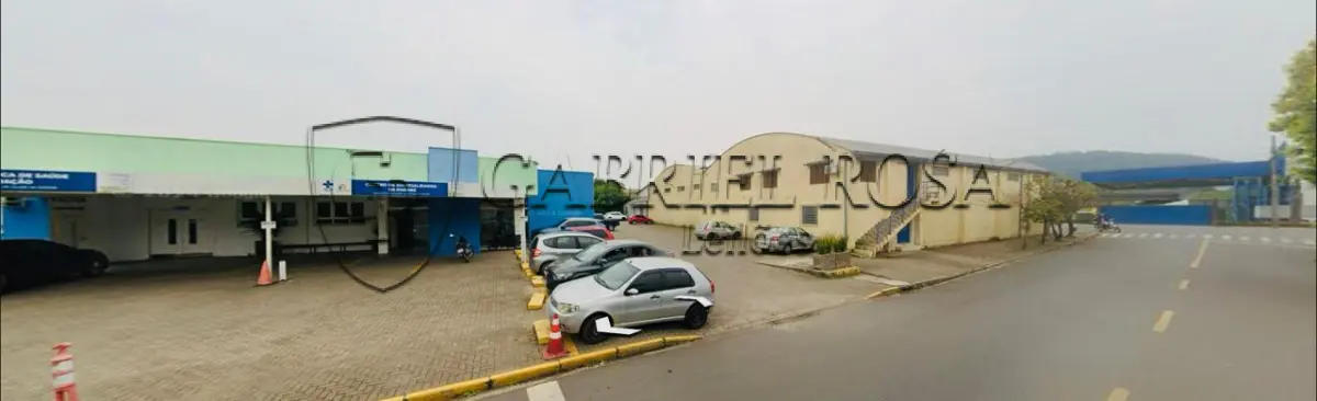 LOTE 001 - TERRENO URBANO com área de 1.016,04 m², de forma irregular, na Rua São Domingos, lado par, esquina com a Rua Arthur Hennemann, com PRÉDIO COMERCIAL em alvenaria com a área de 462,08 m², Rua São Domingos s/nº e DEPÓSITO DE ALVENARIA com área de 437,50 m², Rua São Domingos, nº 60, Bairro Integração, Parobé/RS. Objetos da matrícula nº 52.281 do Registro de Imóveis de Taquara/RS. - IMÓVEL OCUPADO - FORMA DE PAGAMENTO: À VISTA, MEDIANTE TRANSFERÊNCIA BANCÁRIA PROVENIENTE DE CONTA DE TITULARIDADE DO ARREMATANTE.