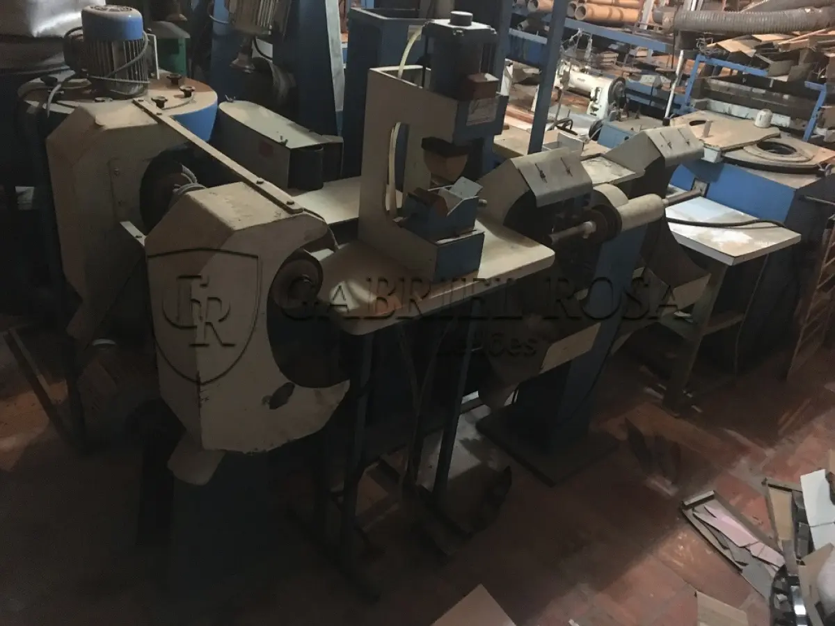 LOTE 105 - Máquinas de lixar( 02 un )