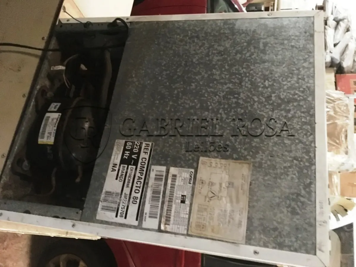 LOTE 018 - Eletro domésticos( Frigobar )