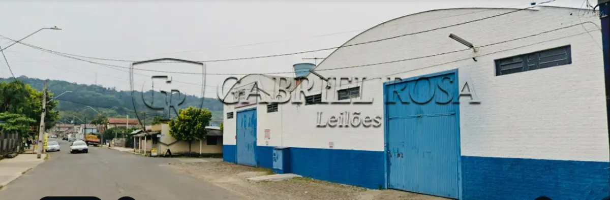 LOTE 001 - TERRENO URBANO com área de 1.016,04 m², de forma irregular, na Rua São Domingos, lado par, esquina com a Rua Arthur Hennemann, com PRÉDIO COMERCIAL em alvenaria com a área de 462,08 m², Rua São Domingos s/nº e DEPÓSITO DE ALVENARIA com área de 437,50 m², Rua São Domingos, nº 60, Bairro Integração, Parobé/RS. Objetos da matrícula nº 52.281 do Registro de Imóveis de Taquara/RS. - IMÓVEL OCUPADO - FORMA DE PAGAMENTO: À VISTA, MEDIANTE TRANSFERÊNCIA BANCÁRIA PROVENIENTE DE CONTA DE TITULARIDADE DO ARREMATANTE.