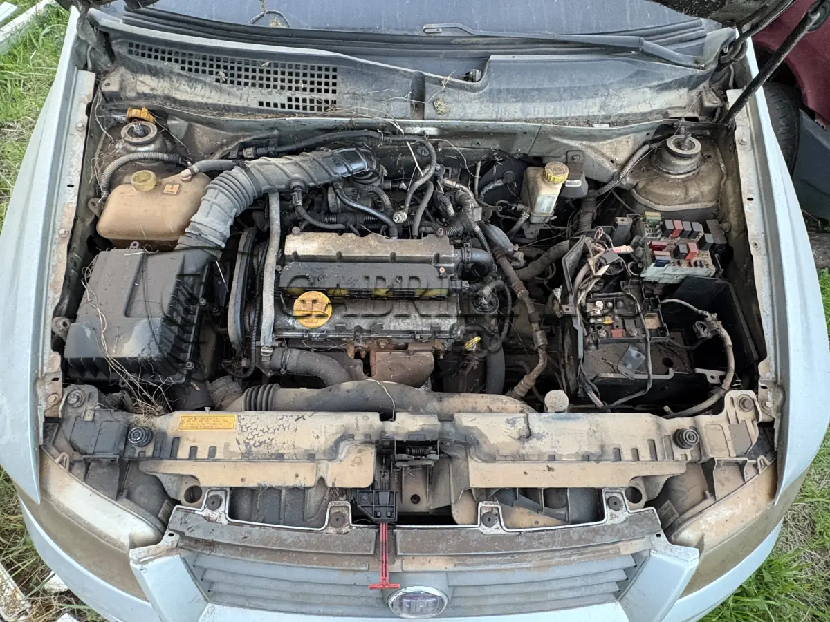 LOTE 002 - FIAT STILO 1.8 CONNECT 16V 122CV 5P GASOLINA 2003, COR PRATA, PLACA ILB-4623