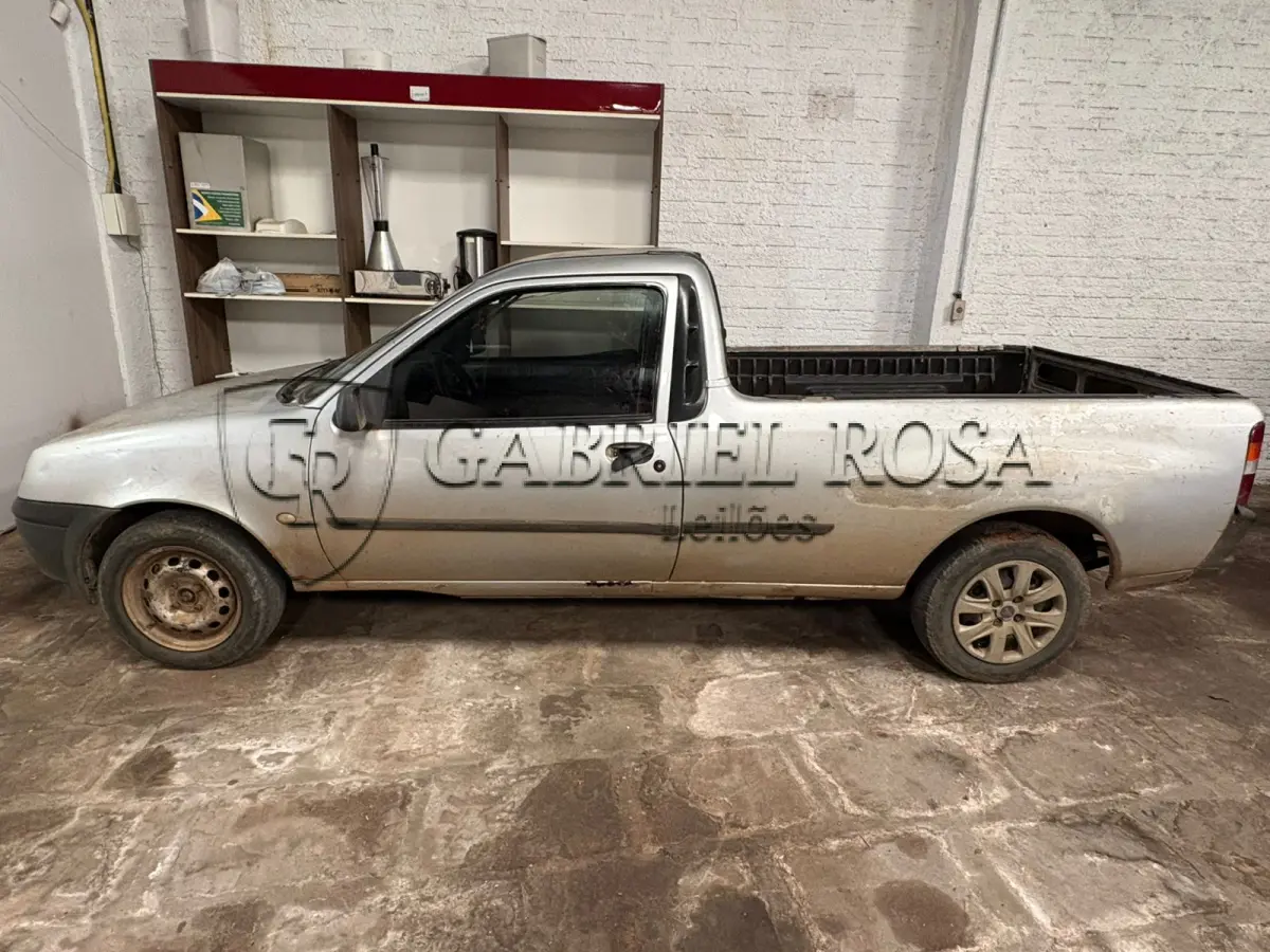 LOTE 002 - Ford Courier 1.6 L Gasolina, Ano/Modelo 2006/2007, Cor Prata, Placa INH5F51