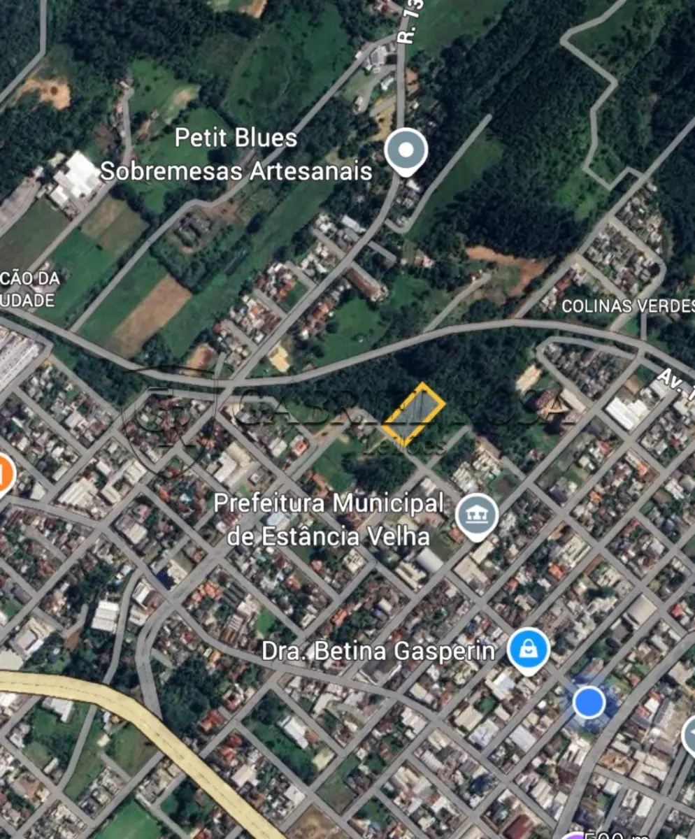 LOTE 001 - Terreno com área de 1.927,80 m², sem construções, situado na Rua Felipe Camarão, S/N, B.Centro - Estância Velha - RS. Registrado sob matrícula nº 24.651