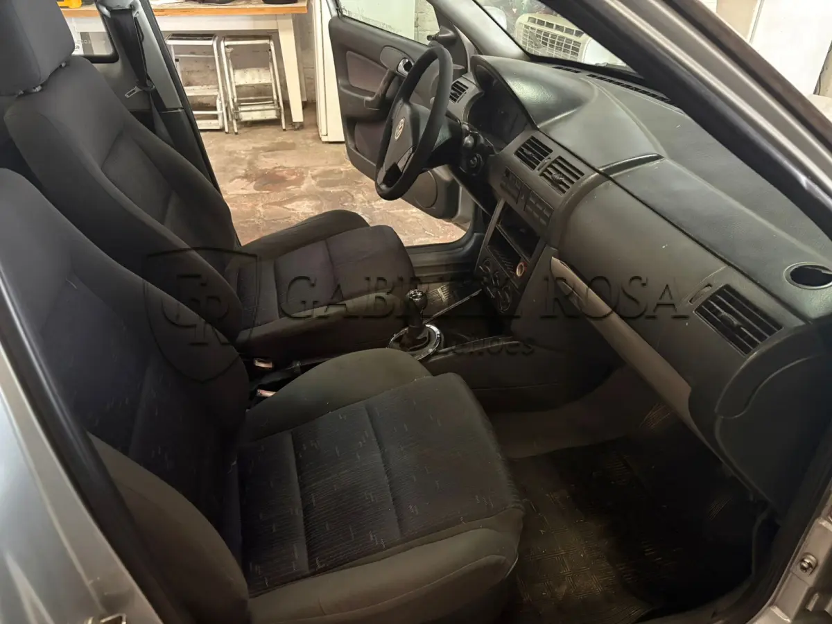 LOTE 007 - VW Saveiro Summer 1.8 Gasolina 2001/2002, Cor: Prata, Placa: IKN0F68 - EXTRAJUDICIAL
