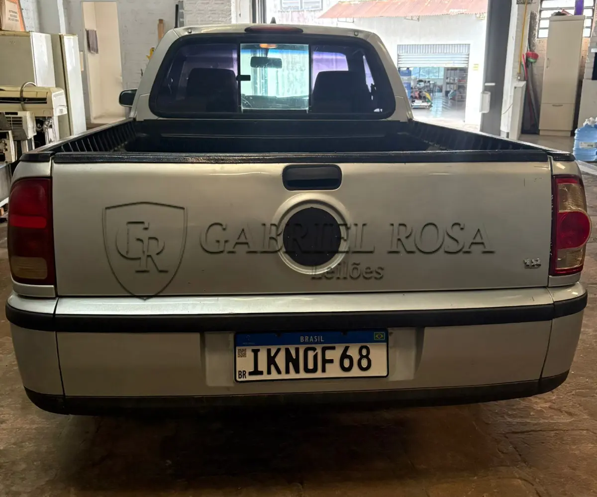 LOTE 007 - VW Saveiro Summer 1.8 Gasolina 2001/2002, Cor: Prata, Placa: IKN0F68 - EXTRAJUDICIAL