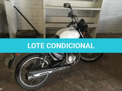 LOTE 001 - HONDA/CG 125 CARGO KS GASOLINA, ANO/MODELO 2009/2009, COR BRANCA, PLACA IPW5117