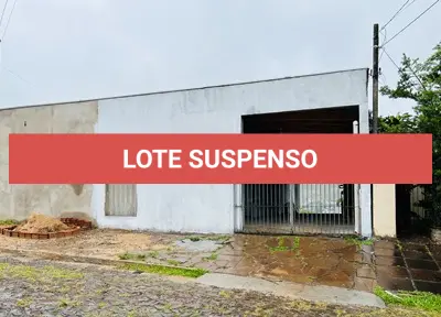 LOTE 001 - DIREITOS E AÇÕES  DE UM TERRENO COM A ÁREA DE 360,00M2, SITUADO NO BAIRRO FLORESTA, ESTÂNCIA VELHA, CONSTITUÍDO PELO LOTE Nº 28 DA QUADRA 59, SOBRE O IMÓVEL À UM PRÉDIO RESIDENCIAL DE ALVENARIA COM ÁREA DE 72,00M2, QUE TOMOU O Nº 871 DA RUA OSVALDO ARANHA