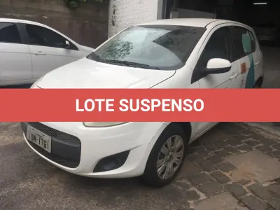 LOTE 016 - Fiat Palio Essence 1.6 Dualogic Flex 5P 2013/2014, Cor Branca, Placa IUN1761