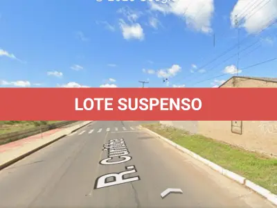 LOTE 003 - Casa com 02 domitórios, espaço de cozinha e sala integrados, 01 banheiro, 01 sala pequena, lavanderia e garagem coberta, e o respectivo terreno com área  superficial de 420 m², situada na Rua Curitiba, nº 2042, Bairro Mathias Velho, Canoas/RS. Registrado sob matrícula 41.867