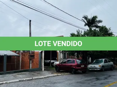 LOTE 006 - UM TERRENO SITUADO NA VILA  MENTZ, CONSTITUÍDO DO LOTE Nº 46 DA QUADRA M, COM A ÁREA DE 324,00M2,  COM UM PRÉDIO DE CONSTRUÇÃO MISTA DE 104,28M2, LOCALIZADO NA RUA UNIÃO SUL AFRICANA, Nº 328