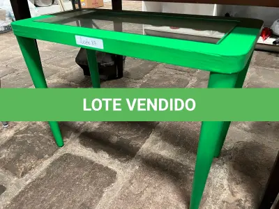 LOTE 087 - Mesa
