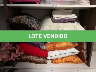 LOTE 011 - Almofadas