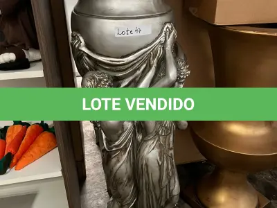 LOTE 047 - Vaso
