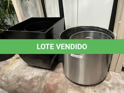 LOTE 081 - Vasos