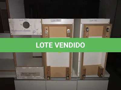 LOTE 193 - Móveis usados