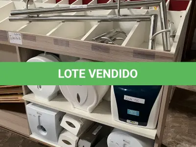 LOTE 186 - Acessórios de banheiro usados