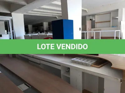 LOTE 193 - Móveis usados