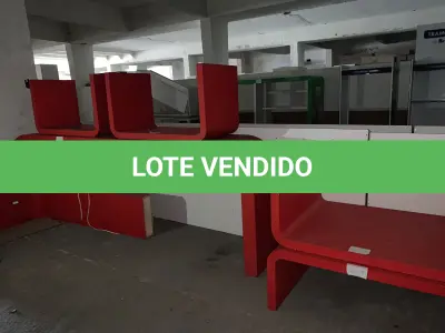 LOTE 218 - Expositores