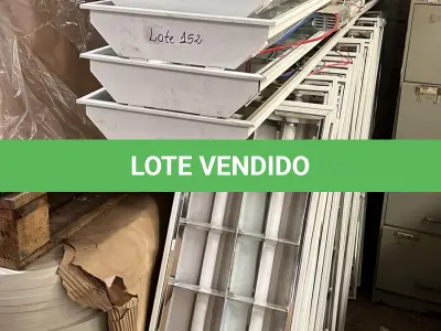 LOTE 152 - Luminárias