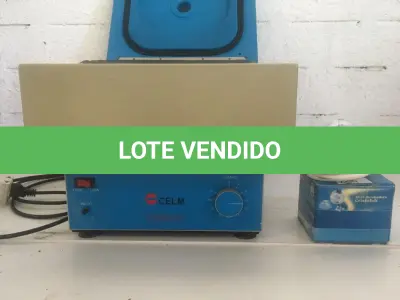 LOTE 004 - Centrífuga Analógica, Mini incubadora