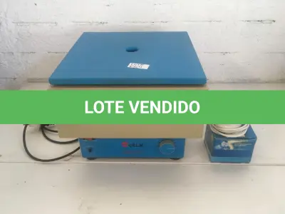 LOTE 004 - Centrífuga Analógica, Mini incubadora