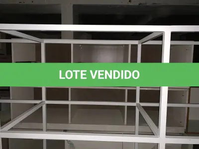 LOTE 203 - Móveis usados