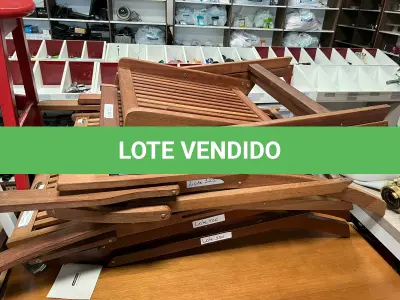 LOTE 121 - Cadeiras