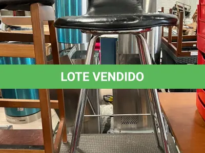 LOTE 117 - Banqueta