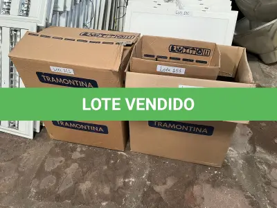 LOTE 151 - Luminárias