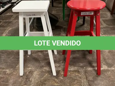 LOTE 118 - Banquetas