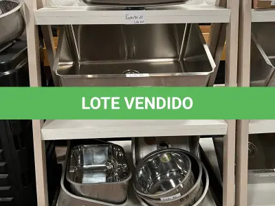 LOTE 183 - Expositores usados